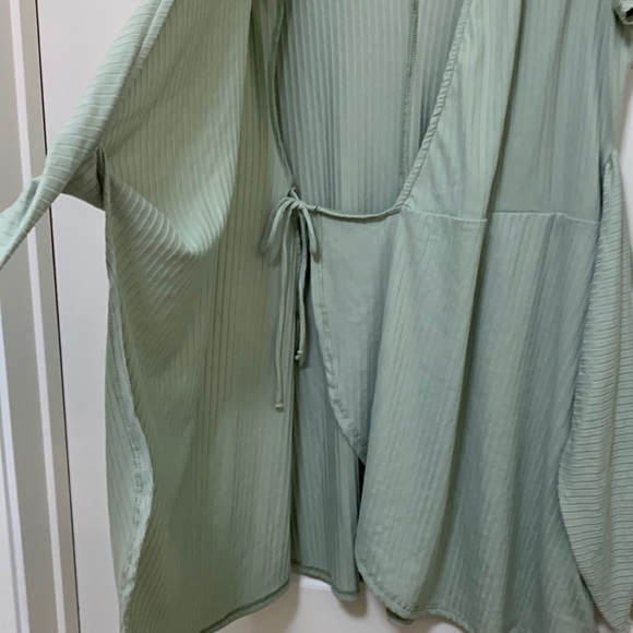 NWOT Socialite Dress. Size M. - Picture 5 of 9